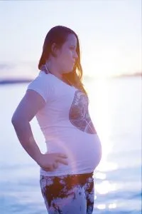 הריון בגיל נעורים